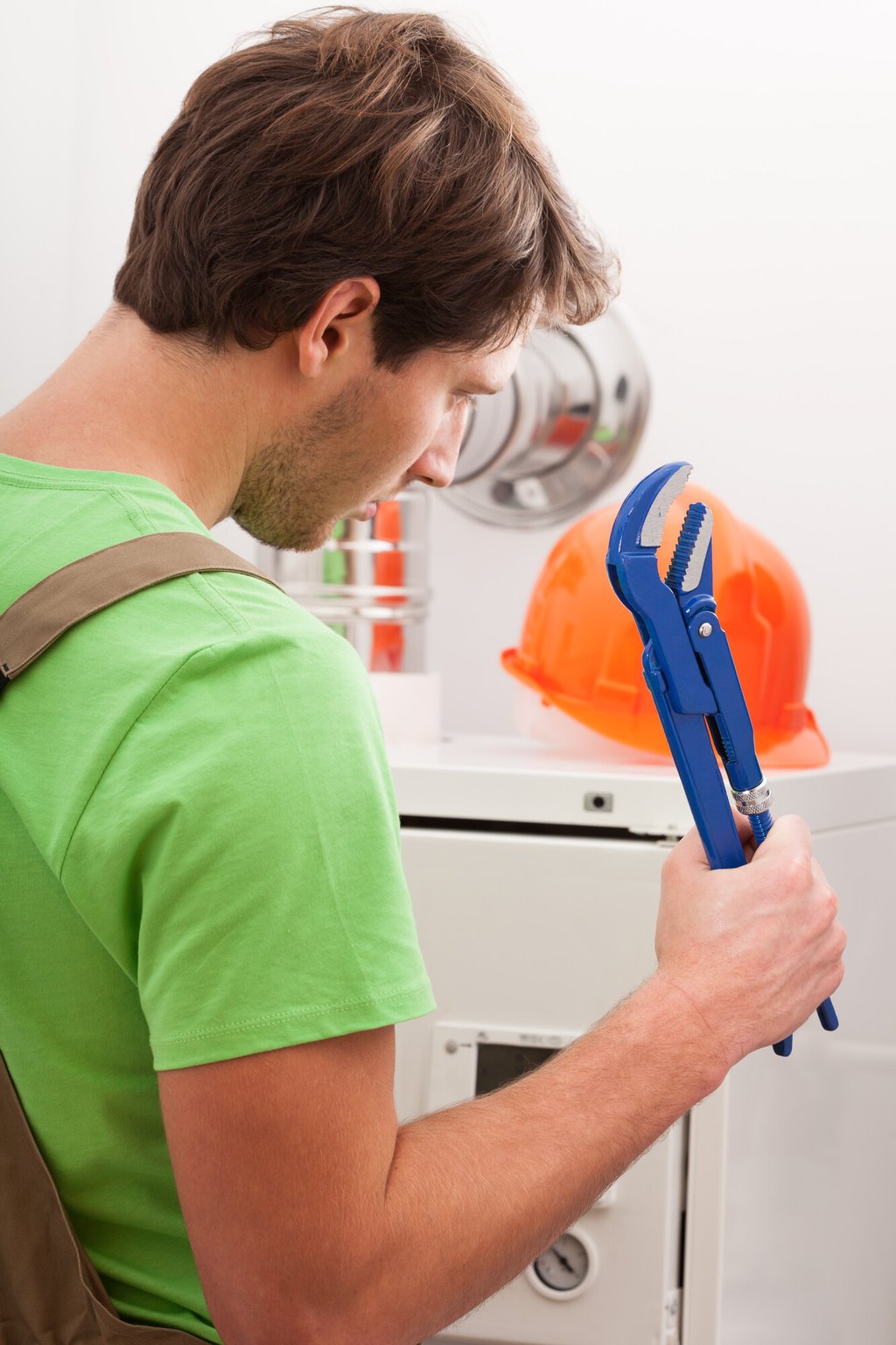 5 Essential Commercial Property Maintenance Tasks